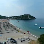 Villa Manol